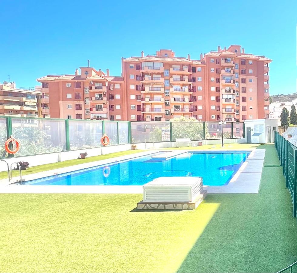 Cozy Fuengirola Apartment With Sea View & Pool ภายนอก รูปภาพ