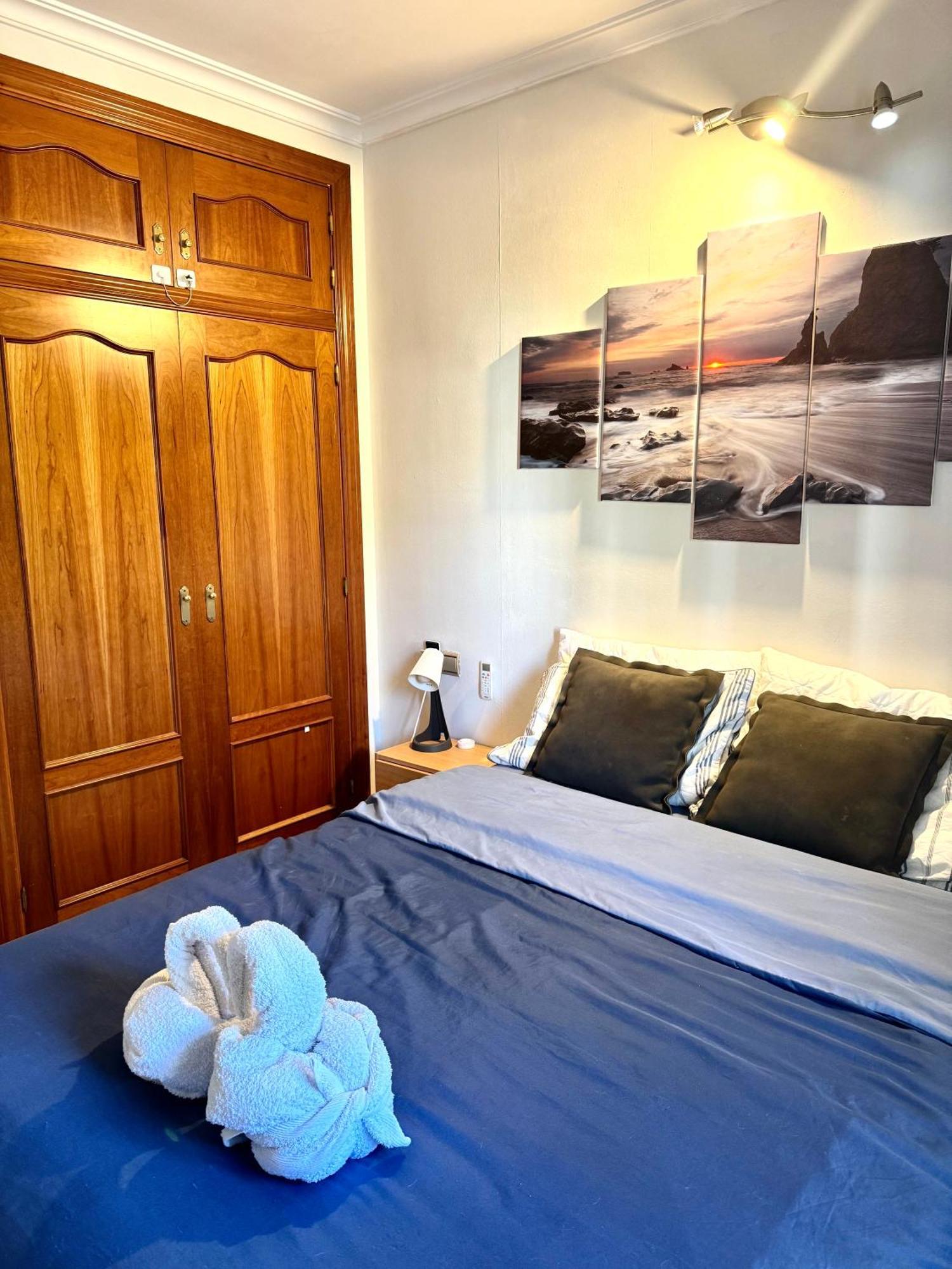 Cozy Fuengirola Apartment With Sea View & Pool ภายนอก รูปภาพ